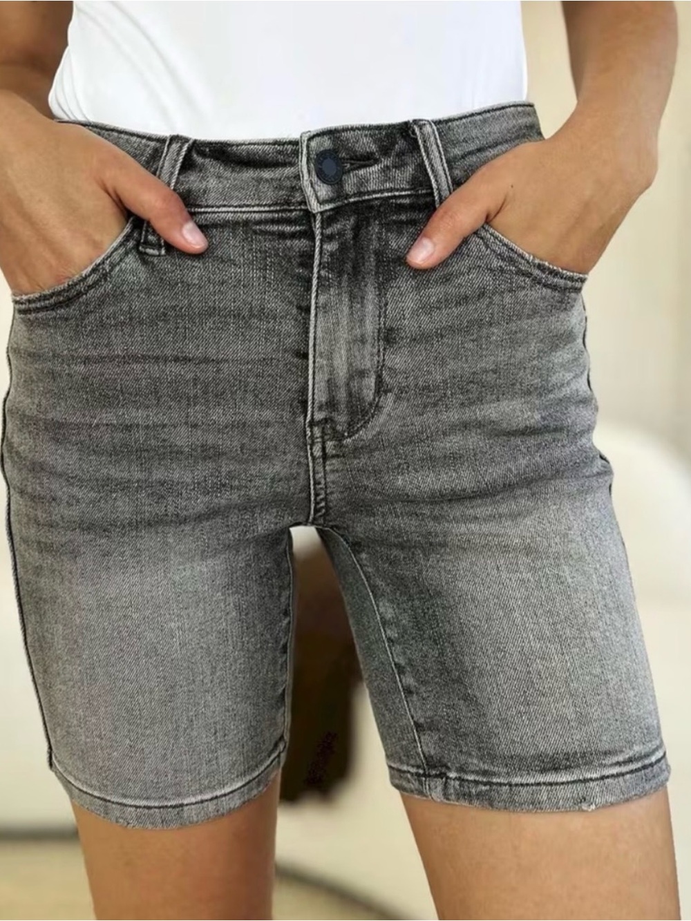 NWT Judy Blue Washed Grey Denim Shorts